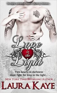 Featured image for Zusammenfassung von 'Love in the Light' von Laura Kaye