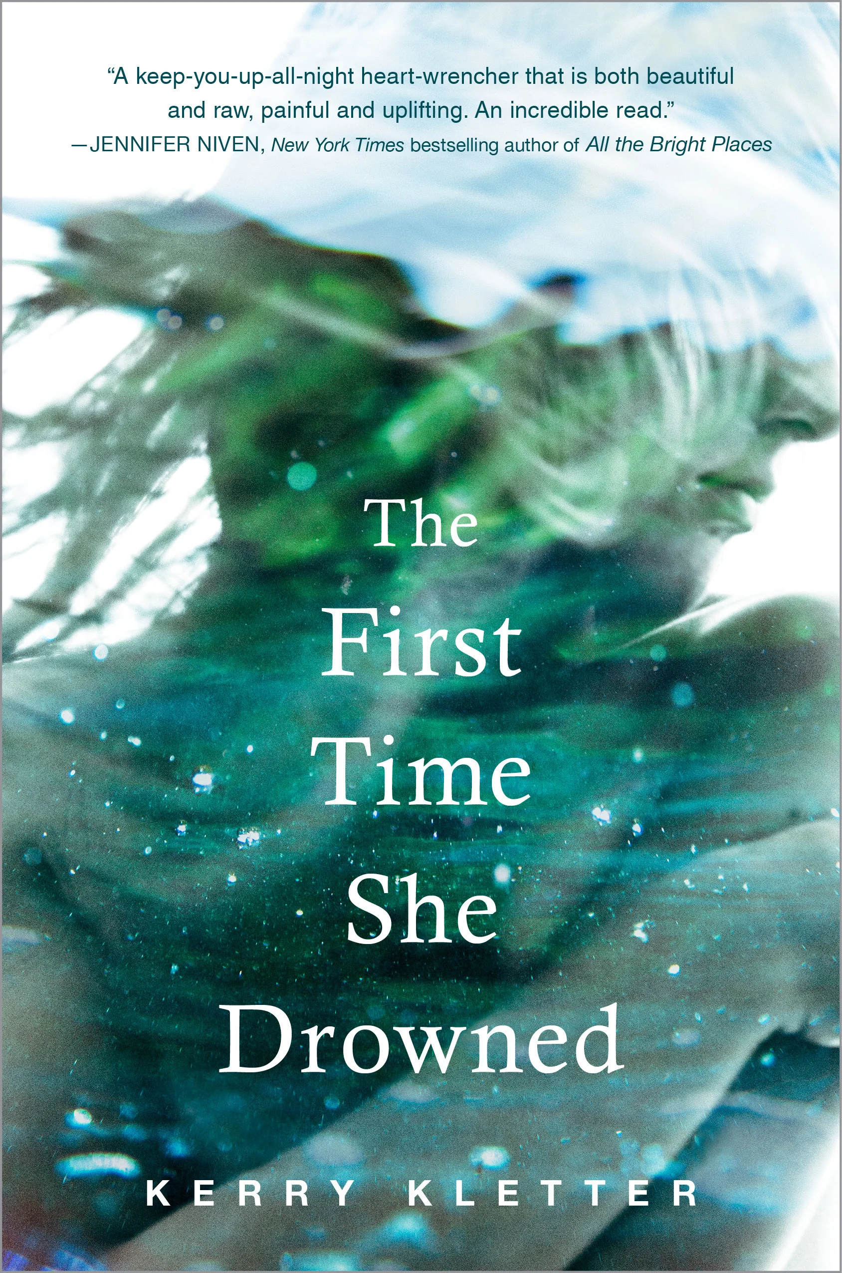 Featured image for Zusammenfassung von „The First Time She Drowned“ von Kerry Kletter