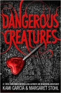 Featured image for Zusammenfassung von 'Dangerous Creatures' von Kami Garcia und Margaret Stohl