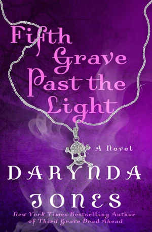 Featured image for Zusammenfassung von "Fifth Grave Past the Light" von Darynda Jones
