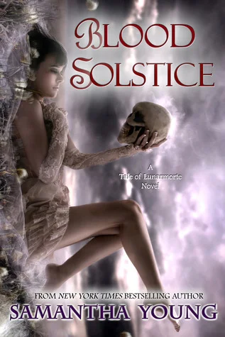 Featured image for Zusammenfassung von 'Blood Solstice' von Samantha Young