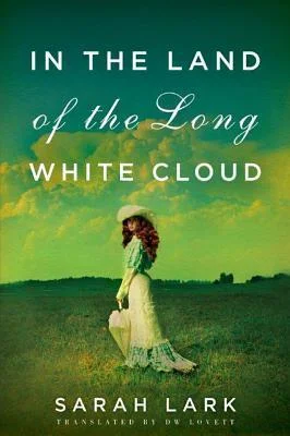 Featured image for Zusammenfassung von "Im Land der weißen Wolken" von Sarah Lark