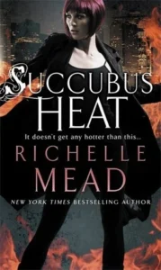 Featured image for Zusammenfassung von 'Succubus Heat' von Richelle Mead